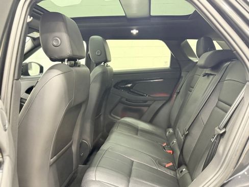 Used 2025 Land Rover Range Rover Evoque Dynamic SE image 29