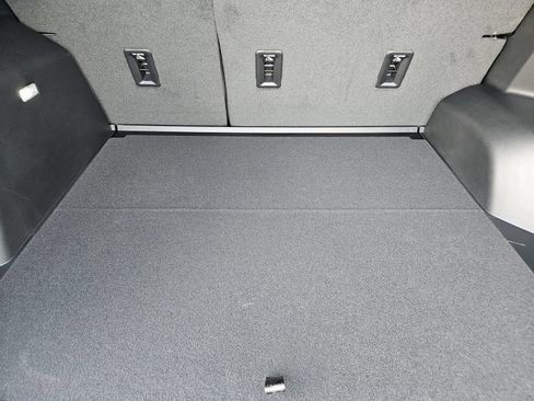 New 2027 Chevrolet Equinox RS w/ Safety and Technology Package FWD image 30