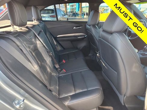 Used 2024 Cadillac XT4 Premium Luxury image 9