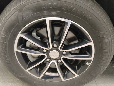 Used 2018 Dodge Grand Caravan GT FWD image 31