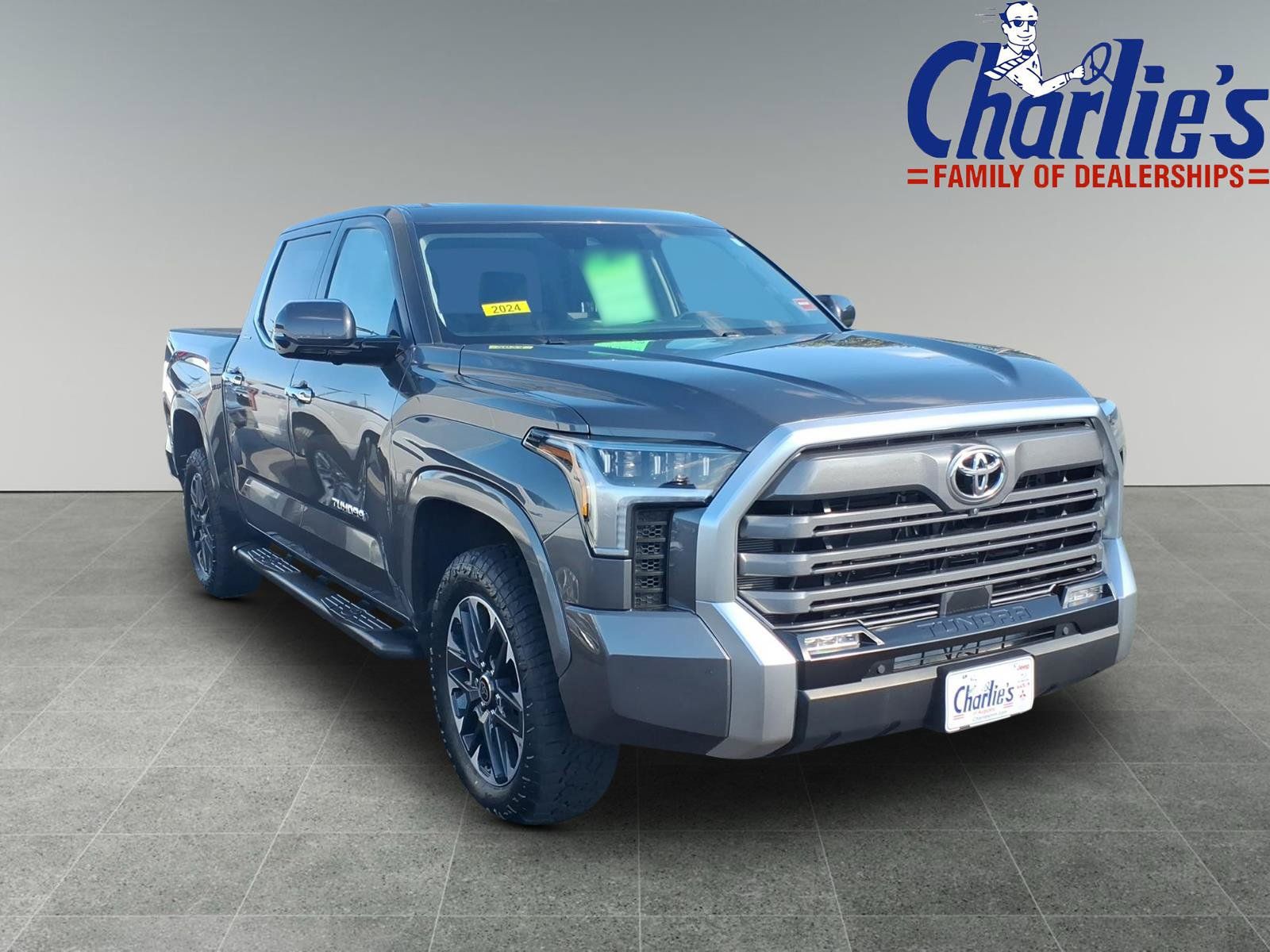 Used 2024 Toyota Tundra Limited AWD/4WD image 3