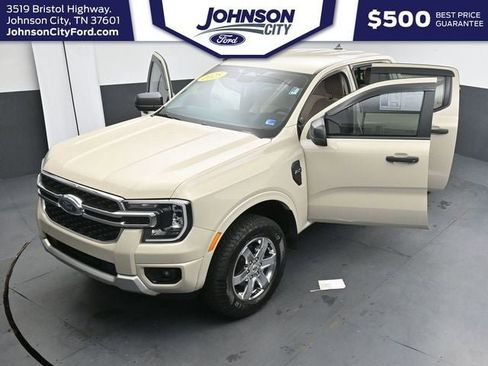 Used 2025 Ford Ranger XLT w/ Chrome Accent Package AWD/4WD image 37