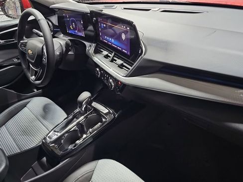 New 2026 Chevrolet Trax LT w/ Driver Confidence Package image 27