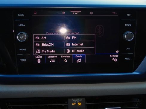 Used 2022 Volkswagen Taos SE image 26