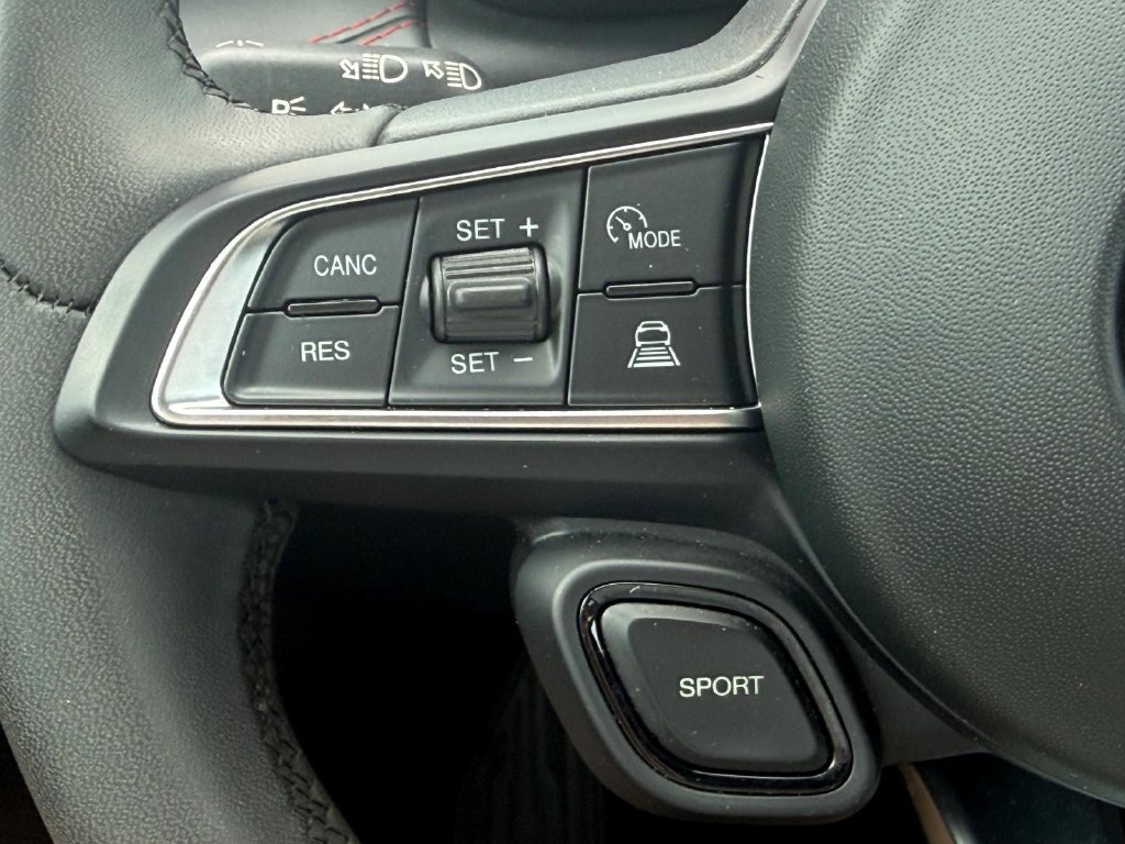 Used 2025 Dodge Hornet GT AWD/4WD image 16