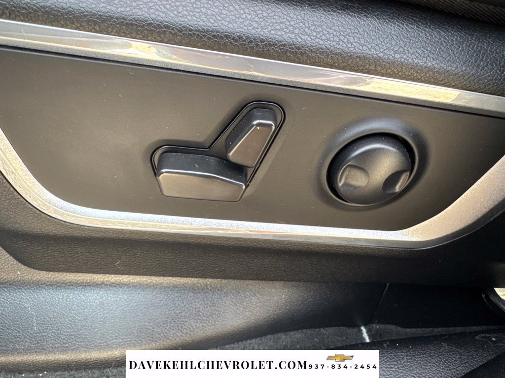 Used 2022 RAM 1500 Laramie AWD/4WD image 12
