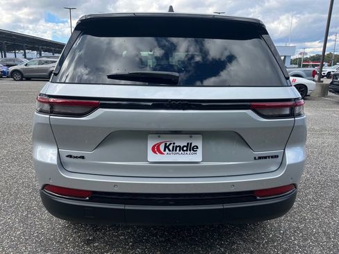 New 2025 Jeep Grand Cherokee Limited w/ Black Appearance Package image 29