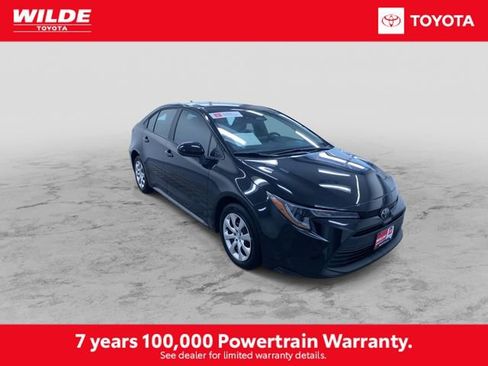 Certified 2025 Toyota Corolla LE image 3