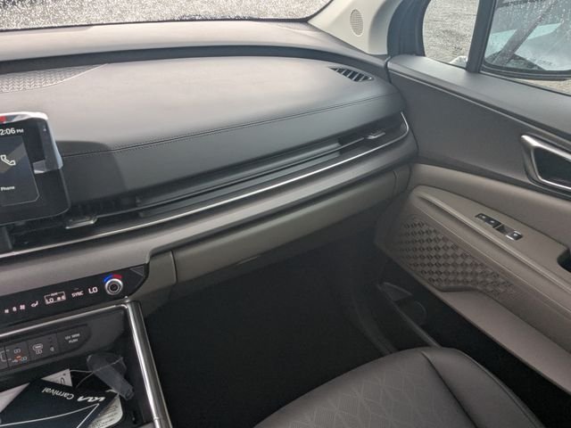 New 2027 Kia Carnival EX FWD image 19