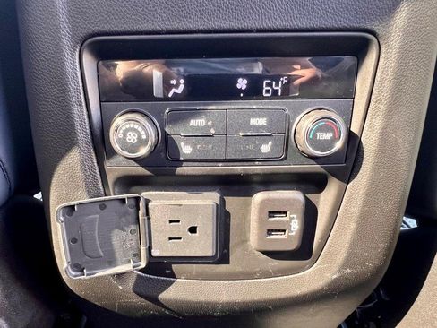 Used 2021 Buick Enclave Premium w/ Sun and Sites Package image 13