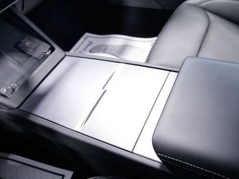 Used 2025 Tesla Model 3 Long Range image 28