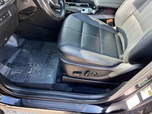 Used 2022 Kia Telluride EX w/ EX Premium Package FWD image 20