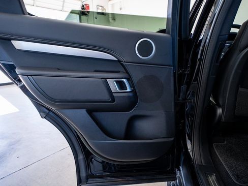 Used 2024 Land Rover Discovery Dynamic SE image 51