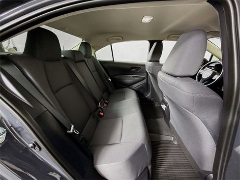 Certified 2025 Toyota Corolla LE image 28