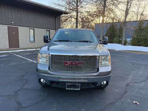 Used 2008 GMC Sierra 2500 SLE w/ SLE2 Preferred Package image 9