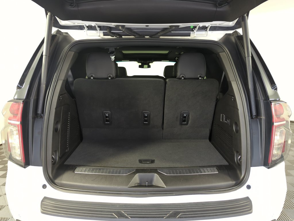 Used 2023 Chevrolet Tahoe RST w/ Luxury Package RWD image 31
