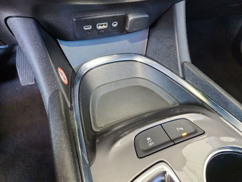 Used 2024 Chevrolet Malibu LT image 30