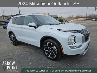 Used 2024 Mitsubishi Outlander SE