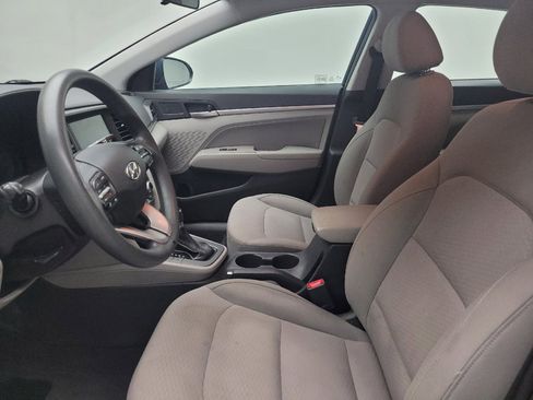 Used 2020 Hyundai Elantra SEL FWD image 17