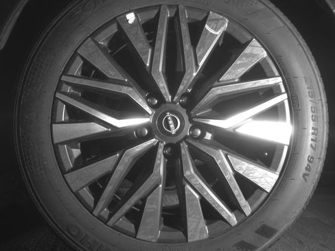 Used 2025 Nissan Altima 2.5 SV image 14