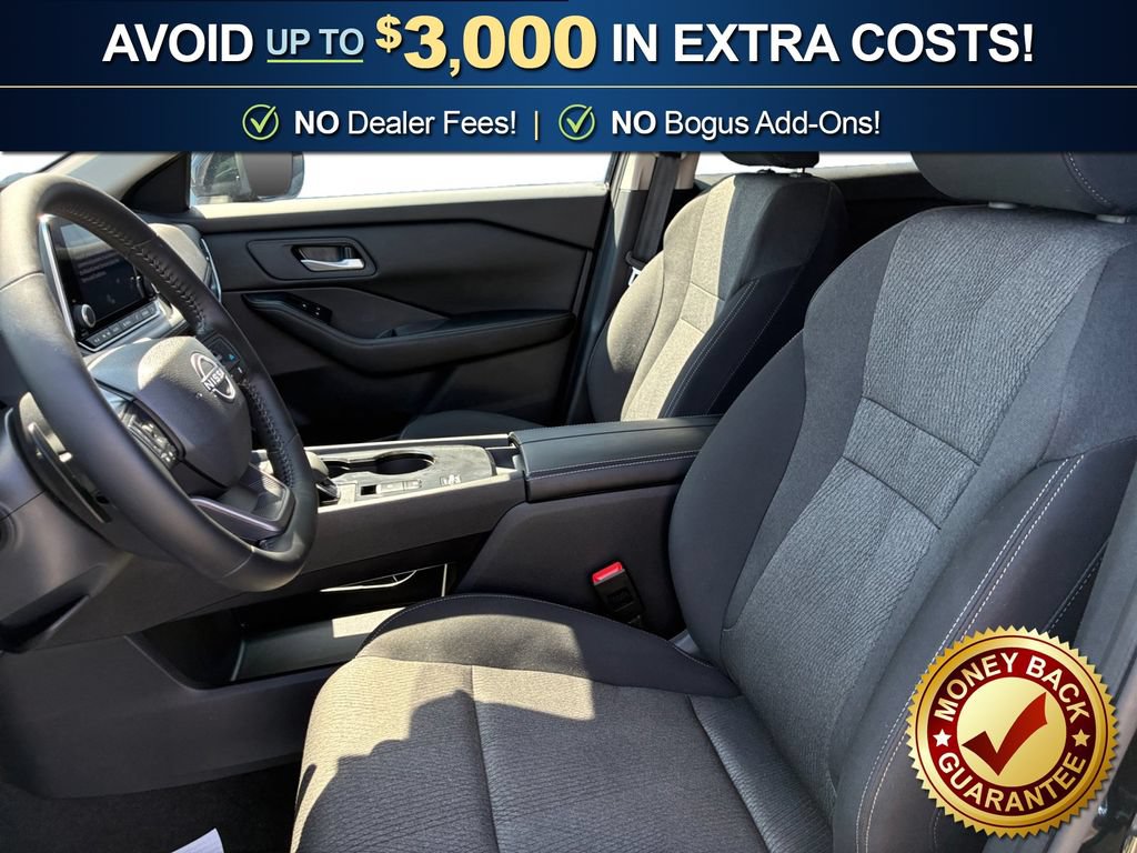 Used 2025 Nissan Rogue SV FWD image 14