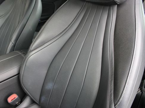 Used 2025 Mercedes-Benz CLE 300 4MATIC Coupe w/ AMG Line image 10