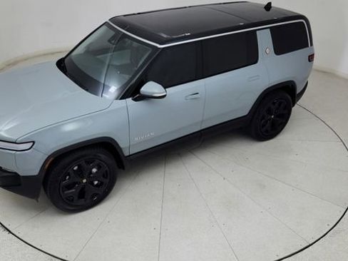 Used 2024 Rivian R1S Adventure image 16