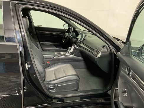 Used 2018 Honda Accord Sport image 34