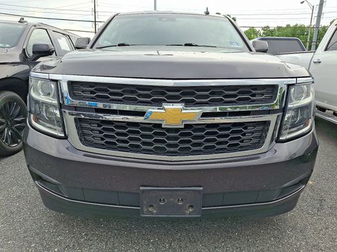 Used 2018 Chevrolet Suburban LT AWD/4WD image 2