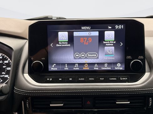 Used 2023 Nissan Rogue SL w/ SL Premium Package image 14