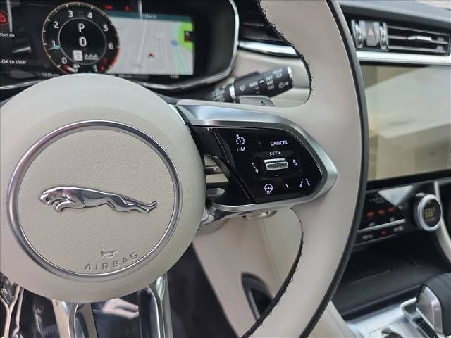 Used 2026 Jaguar F-PACE R-Dynamic S AWD/4WD image 19