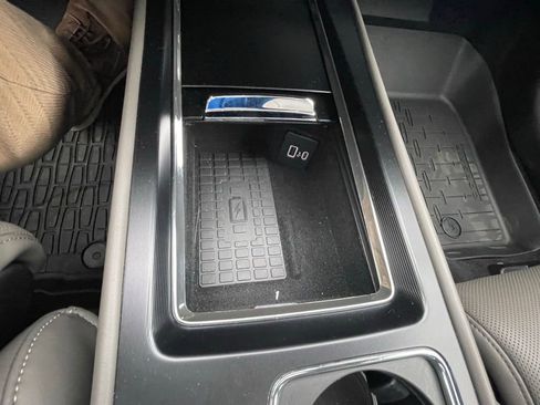 Certified 2024 Lincoln Corsair Reserve w/ Equipment Group 202A image 33