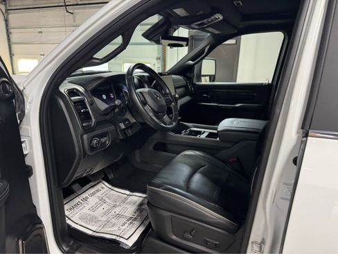 Used 2024 RAM 3500 Limited image 15