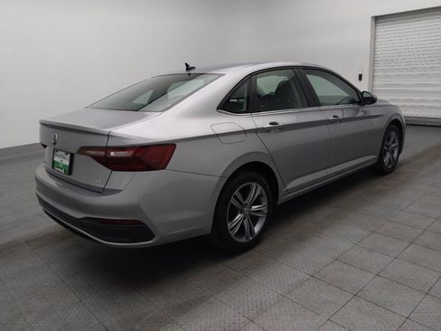 Used 2024 Volkswagen Jetta SE image 10