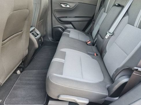 Used 2025 Chevrolet Blazer LT FWD image 30