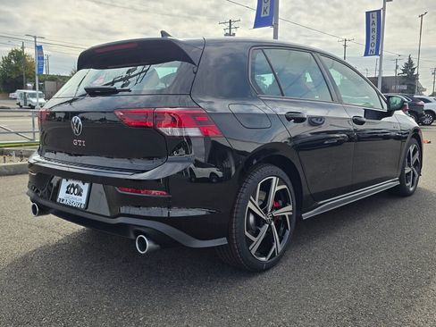 New 2025 Volkswagen GTI SE image 4