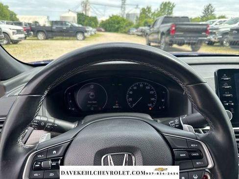 Used 2018 Honda Accord Sport image 16