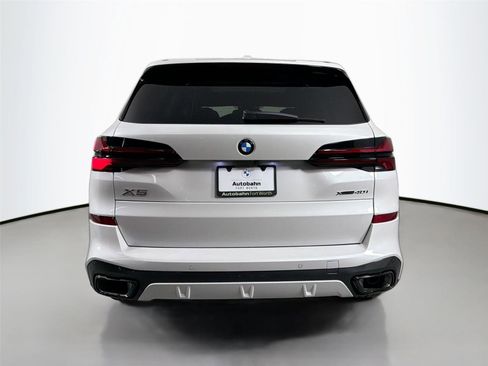 New 2026 BMW X5 xDrive40i w/ M Sport Package AWD/4WD image 7