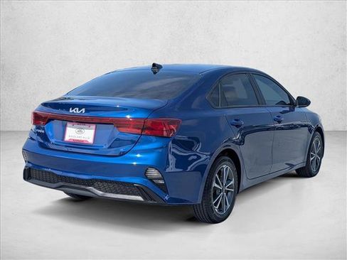 Used 2023 Kia Forte LXS FWD image 5