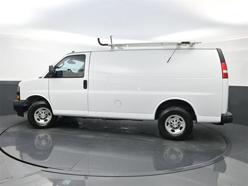 Used 2020 Chevrolet Express 2500 w/ Driver Convenience Package image 37