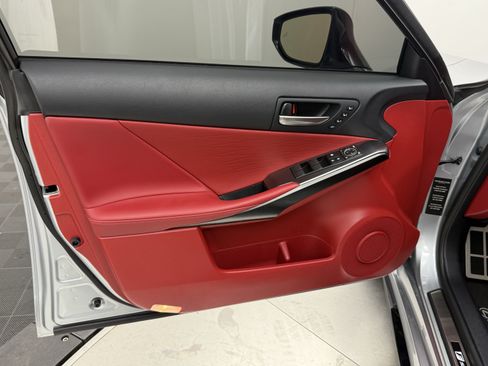 Used 2025 Lexus IS 500 w/ Accessory Package 2 RWD image 10