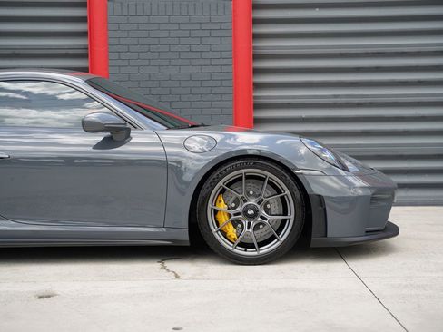Used 2026 Porsche 911 GT3 RWD image 3