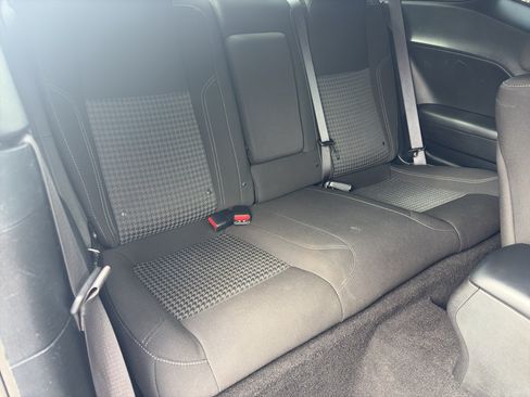 Used 2023 Dodge Challenger SXT RWD image 17