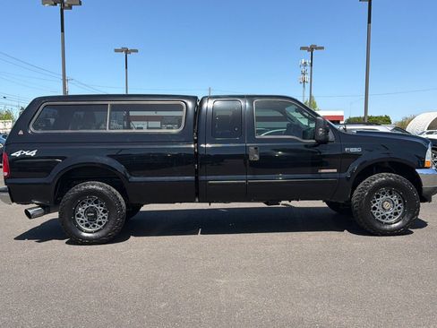 Used 2004 Ford F250 Lariat AWD/4WD image 3
