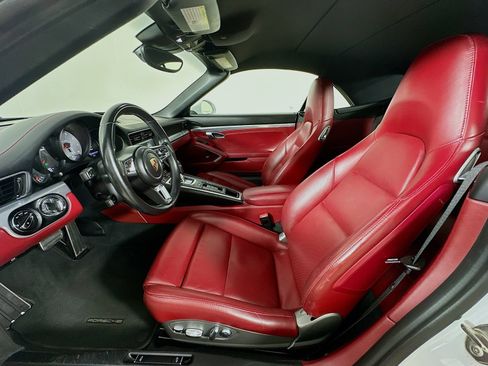 Used 2017 Porsche 911 Carrera 4S AWD/4WD image 31
