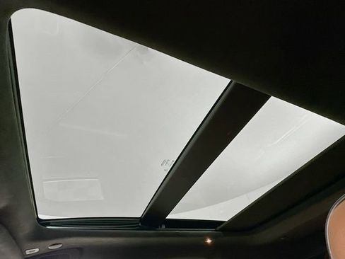 Used 2017 Jeep Grand Cherokee Summit w/ Platinum Series Group image 23