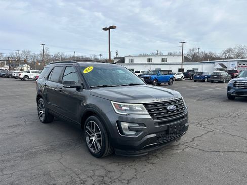 Used 2016 Ford Explorer Sport image 24