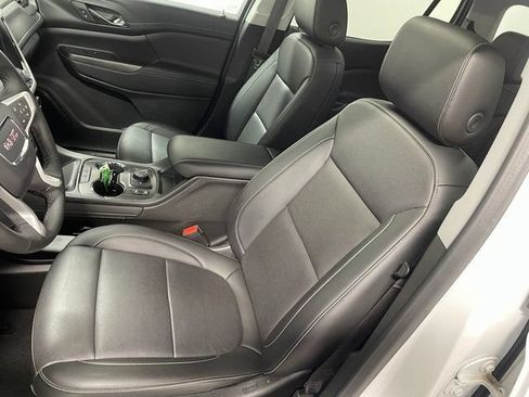 Used 2023 GMC Acadia SLT w/ Trailering Package AWD/4WD image 12
