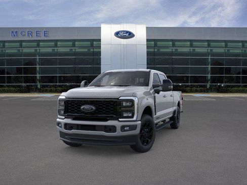 New 2026 Ford F250 Lariat w/ Black Appearance Package AWD/4WD image 2