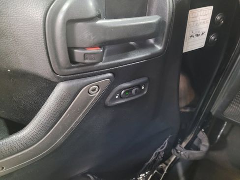 Used 2016 Jeep Wrangler Sport w/ Quick Order Package 24S image 27